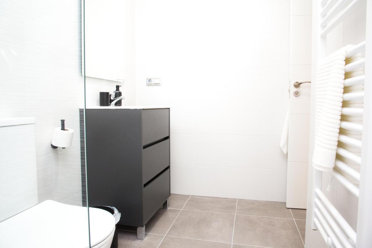 Elegante Apartamento Laud1 - Nuevo/Familia/Wifi/Tv Valladolid Buitenkant foto